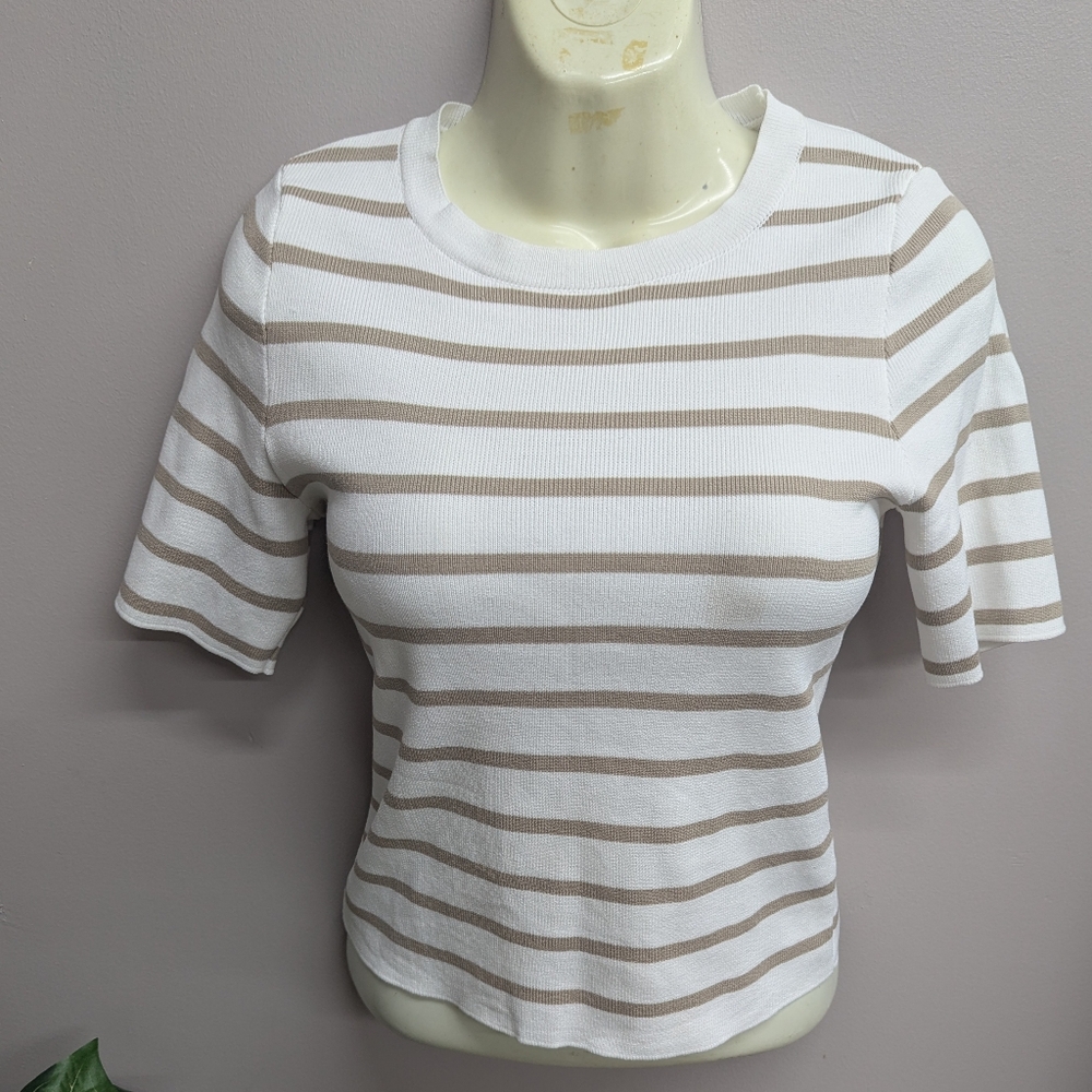 🤎5/$25🤎Happily Grey Minimalist Knit Striped Blouse
